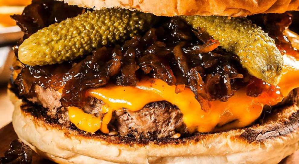 Receita Gran Picanha Burger Seara Gourmet com Cheddar, Cebola e Picles