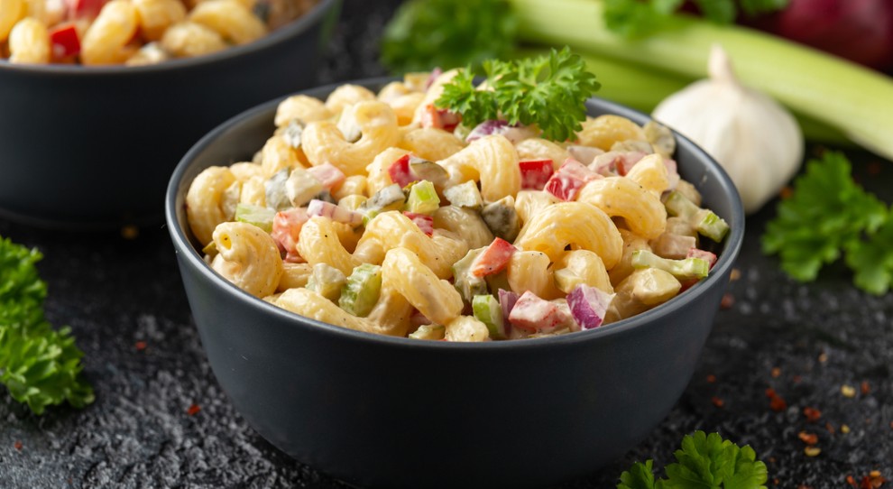 Receita Salada de Macarrão Parafuso com Mortadela Defumada