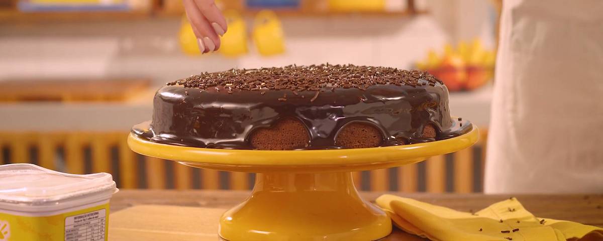 Bolo de chocolate fácil - Super fofinho!